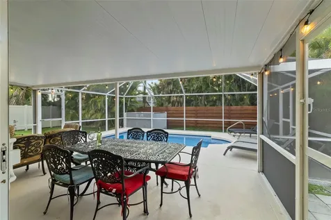 6454 Beechwood Avenue Sarasota FL 34231