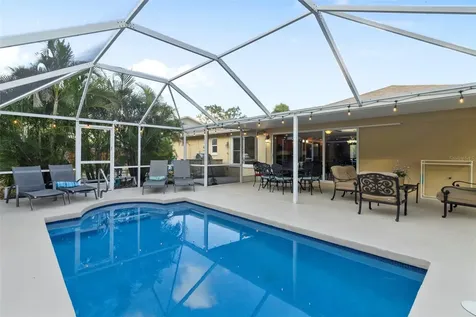 6454 Beechwood Avenue Sarasota FL 34231