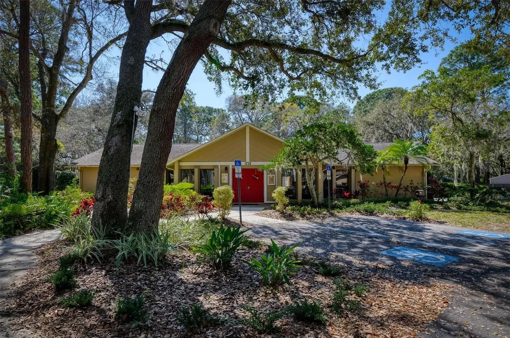 3320 Tallywood Court Sarasota FL 34237