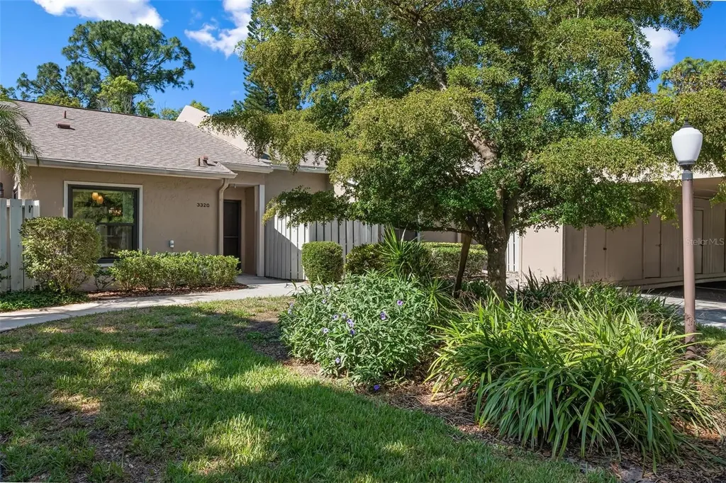3320 Tallywood Court Sarasota FL 34237