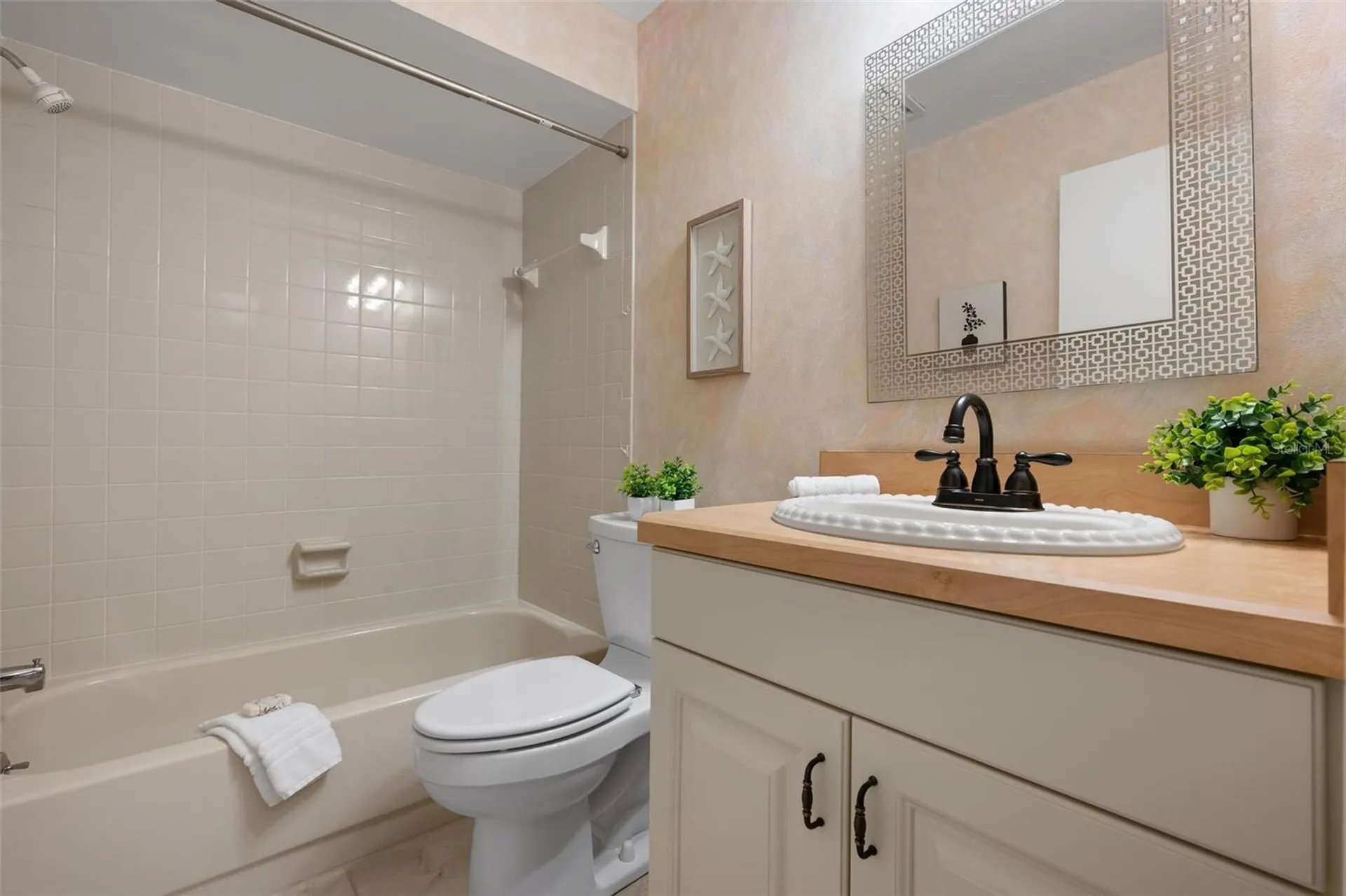 3320 Tallywood Court Sarasota FL 34237