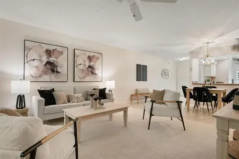 3320 Tallywood Court Sarasota FL 34237