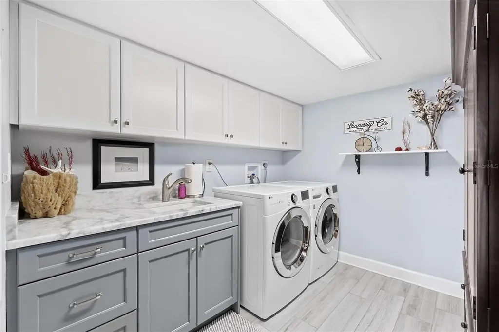 1480 Gulf Boulevard Clearwater Beach FL 33767