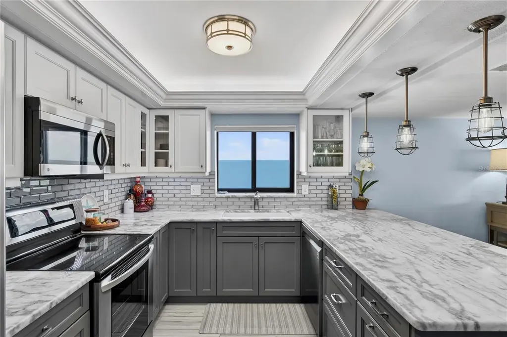 1480 Gulf Boulevard Clearwater Beach FL 33767