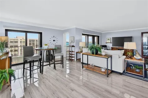 1480 Gulf Boulevard Clearwater Beach FL 33767