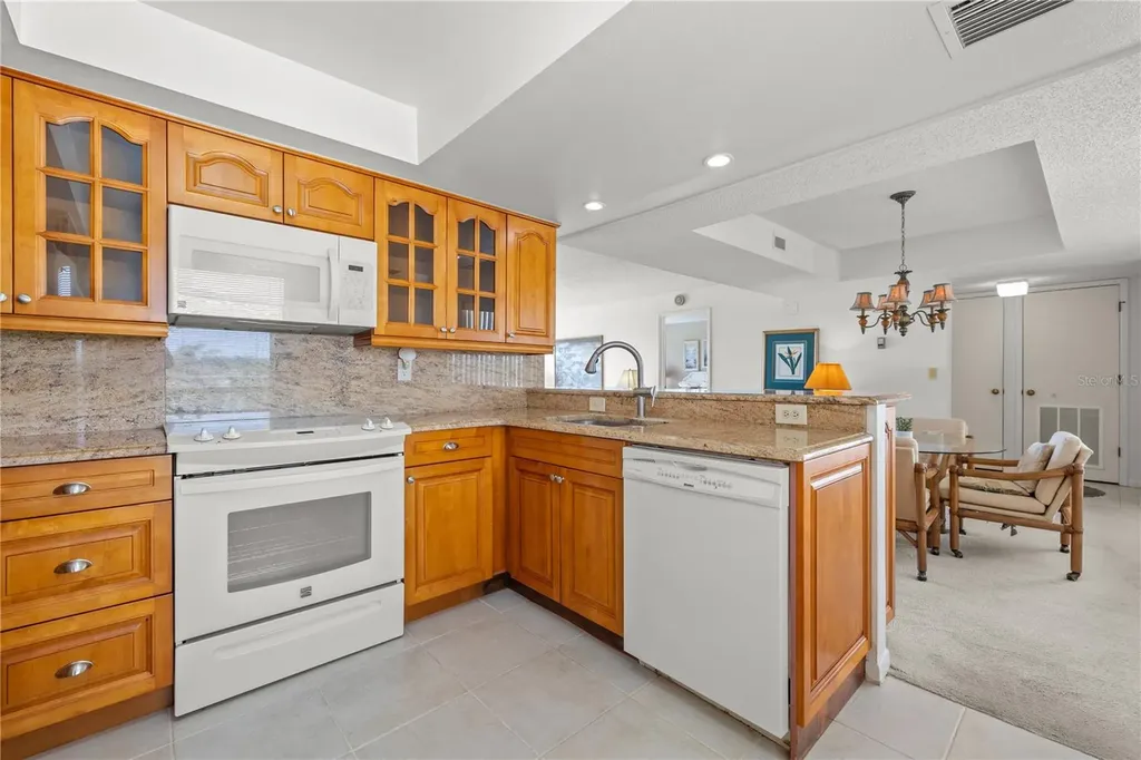9000 Commodore Drive Seminole FL 33776