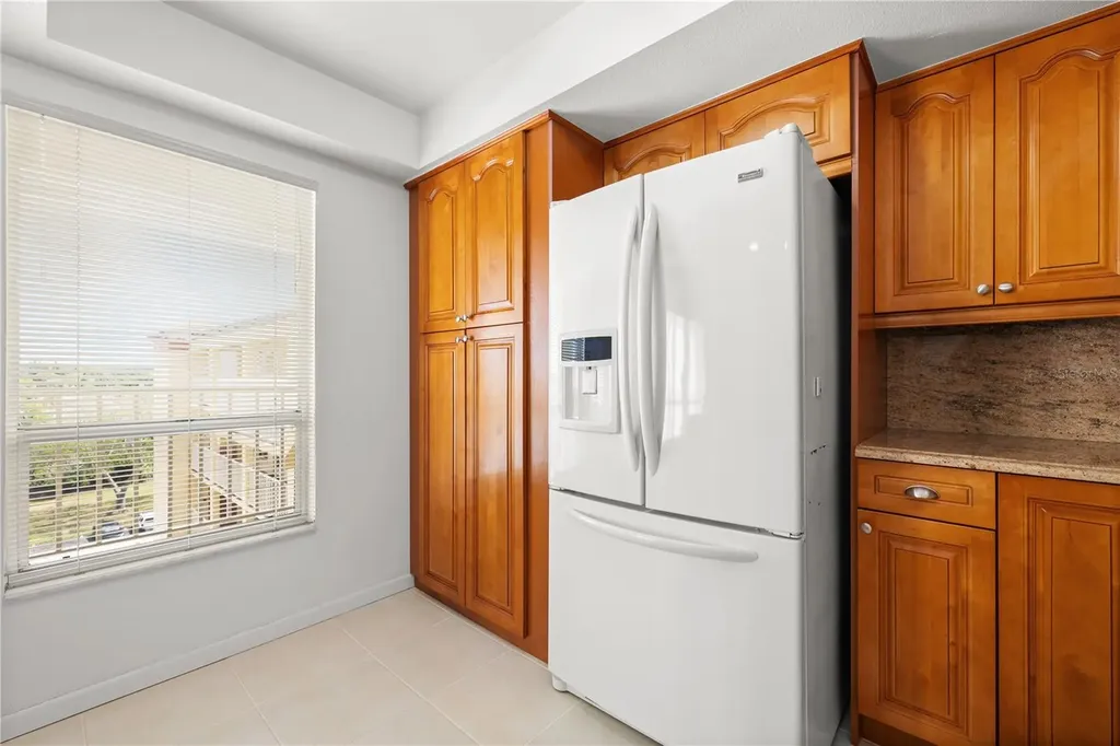 9000 Commodore Drive Seminole FL 33776