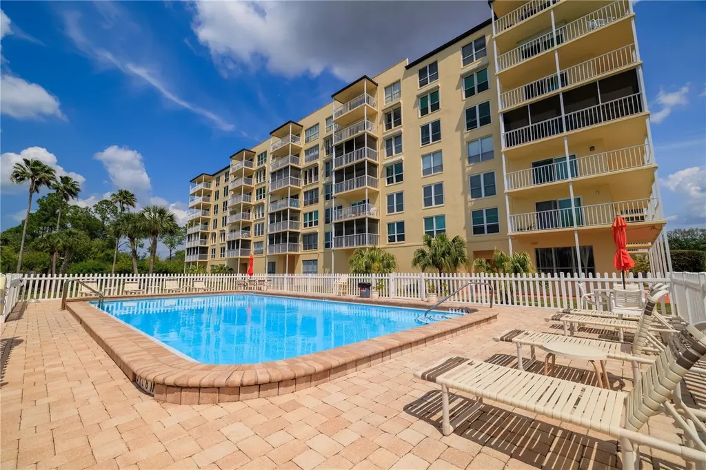 9000 Commodore Drive Seminole FL 33776