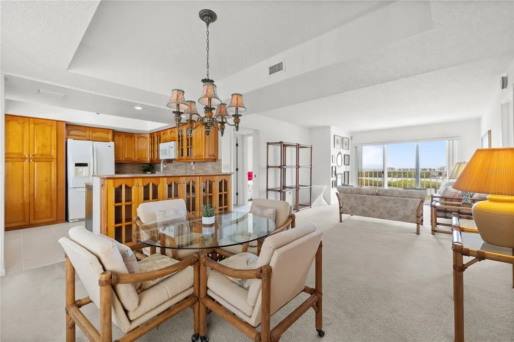 9000 Commodore Drive Seminole FL 33776