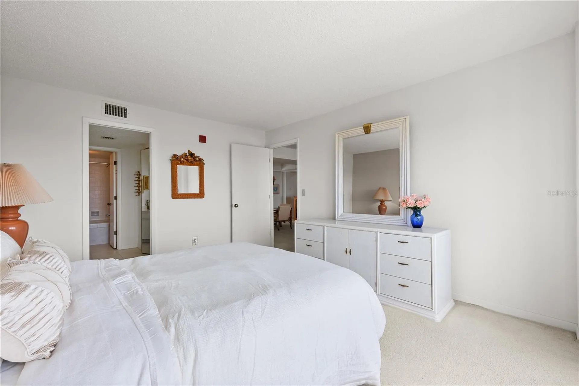 9000 Commodore Drive Seminole FL 33776
