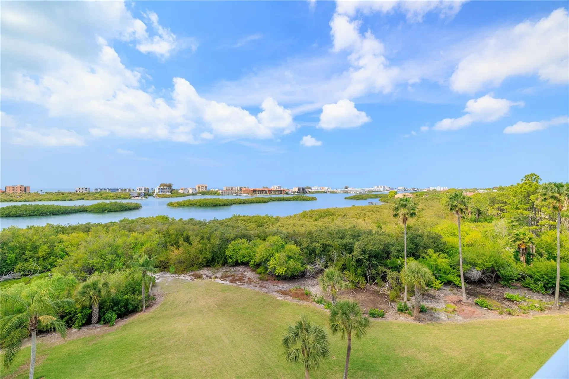 9000 Commodore Drive Seminole FL 33776