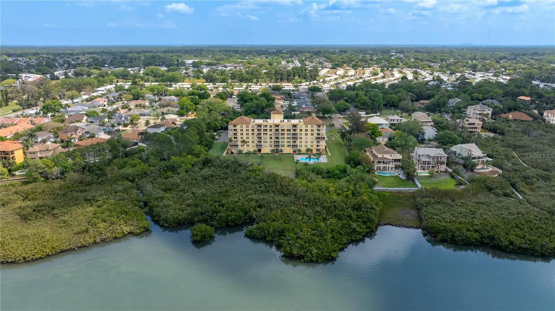 9000 Commodore Drive Seminole FL 33776