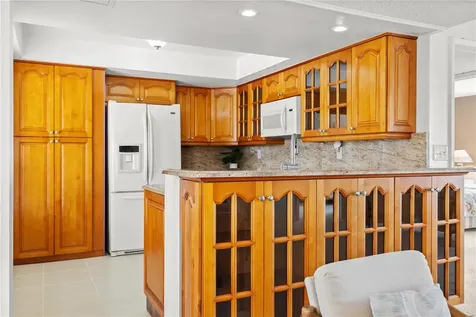 9000 Commodore Drive Seminole FL 33776