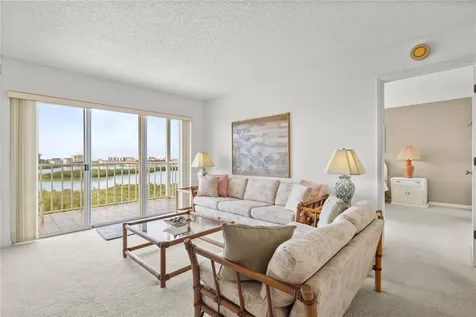 9000 Commodore Drive Seminole FL 33776