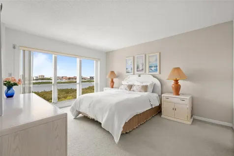 9000 Commodore Drive Seminole FL 33776