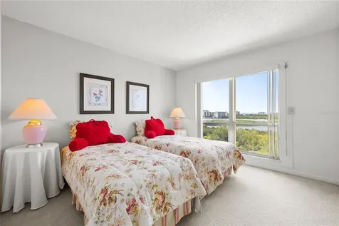 9000 Commodore Drive Seminole FL 33776