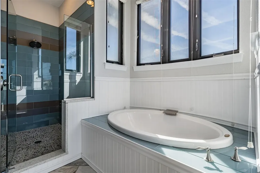 62 Central Court Tarpon Springs FL 34689
