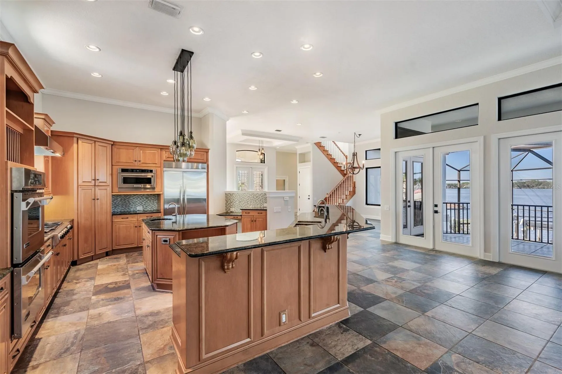 62 Central Court Tarpon Springs FL 34689