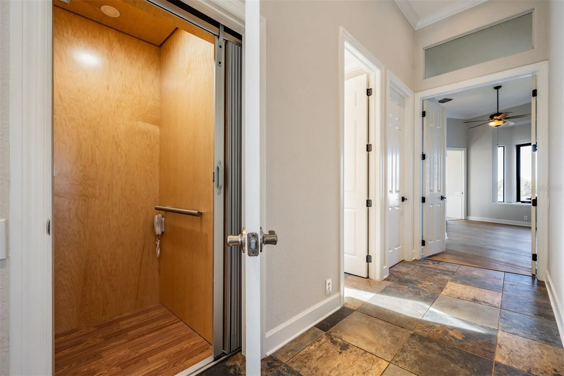 62 Central Court Tarpon Springs FL 34689