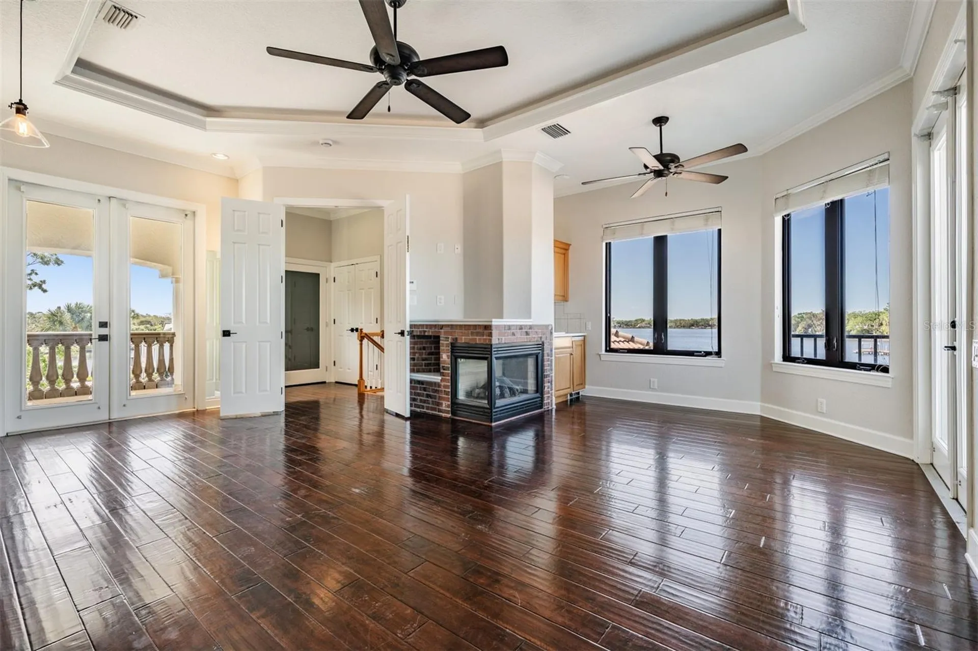 62 Central Court Tarpon Springs FL 34689