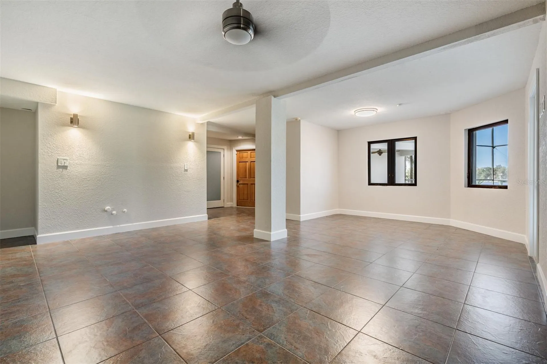 62 Central Court Tarpon Springs FL 34689
