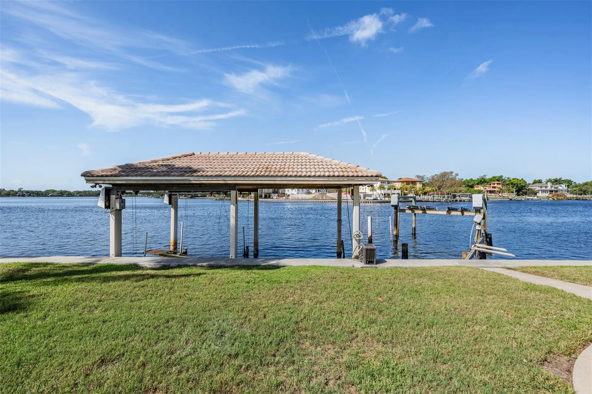 62 Central Court Tarpon Springs FL 34689
