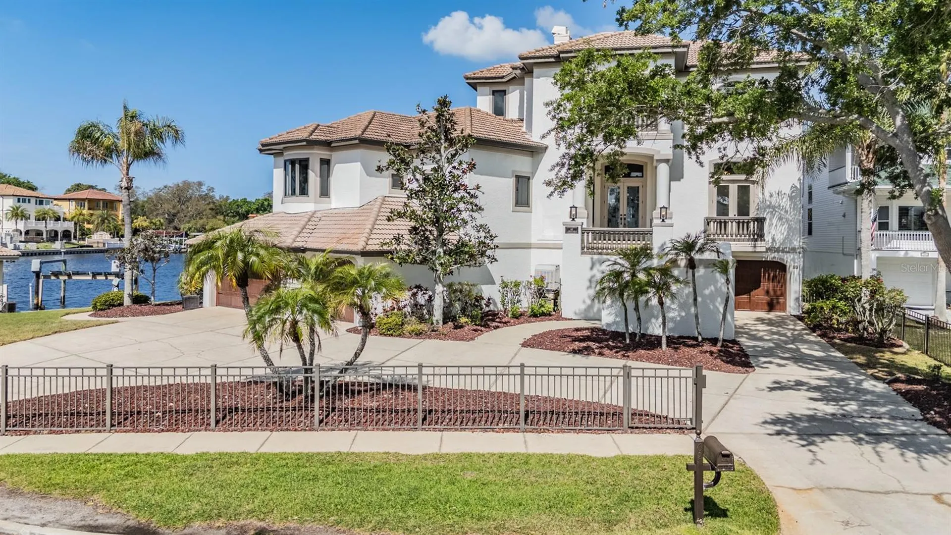 62 Central Court Tarpon Springs FL 34689