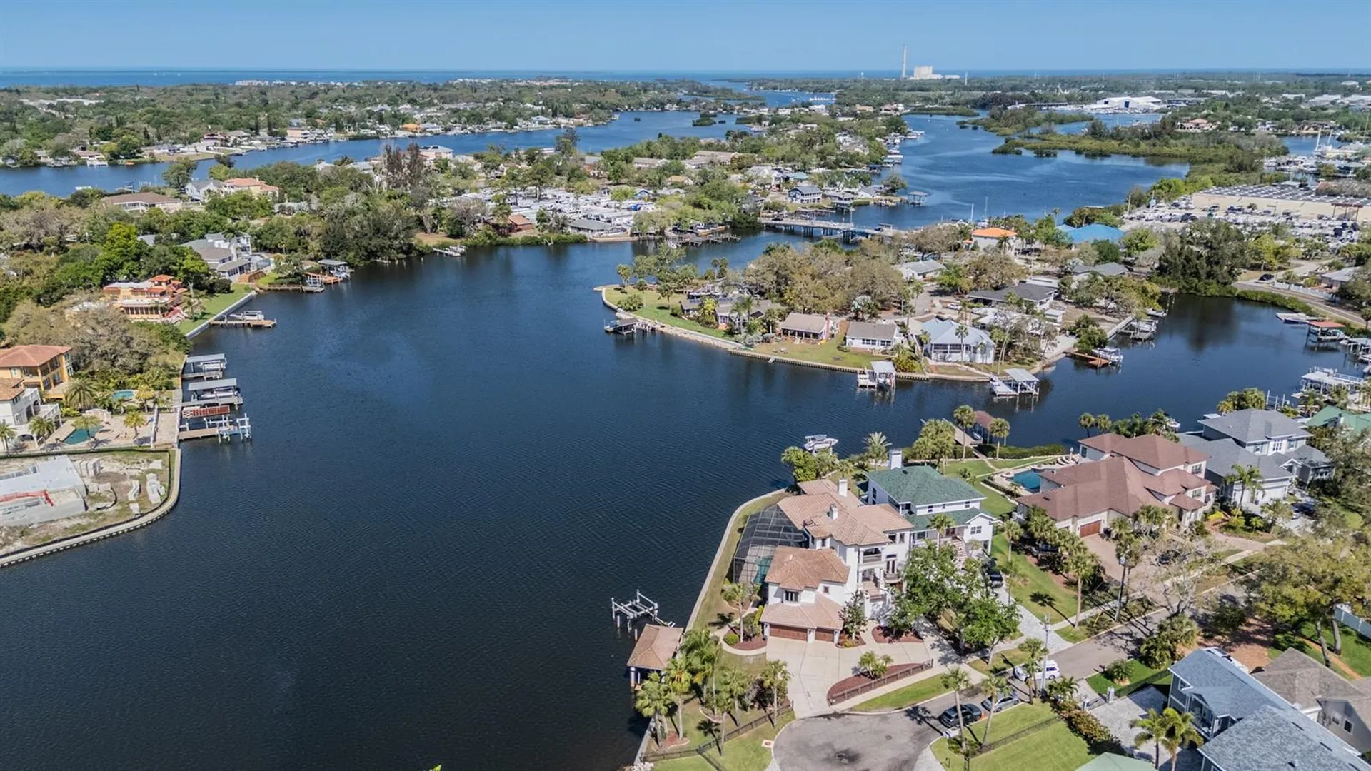 62 Central Court Tarpon Springs FL 34689
