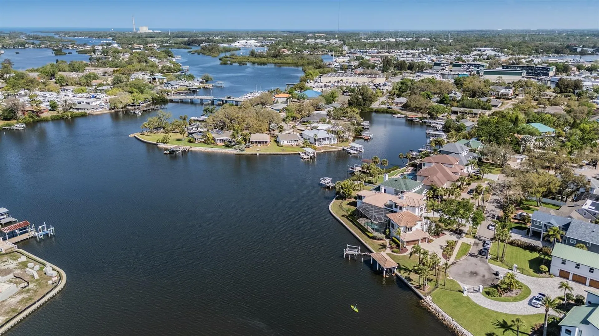 62 Central Court Tarpon Springs FL 34689