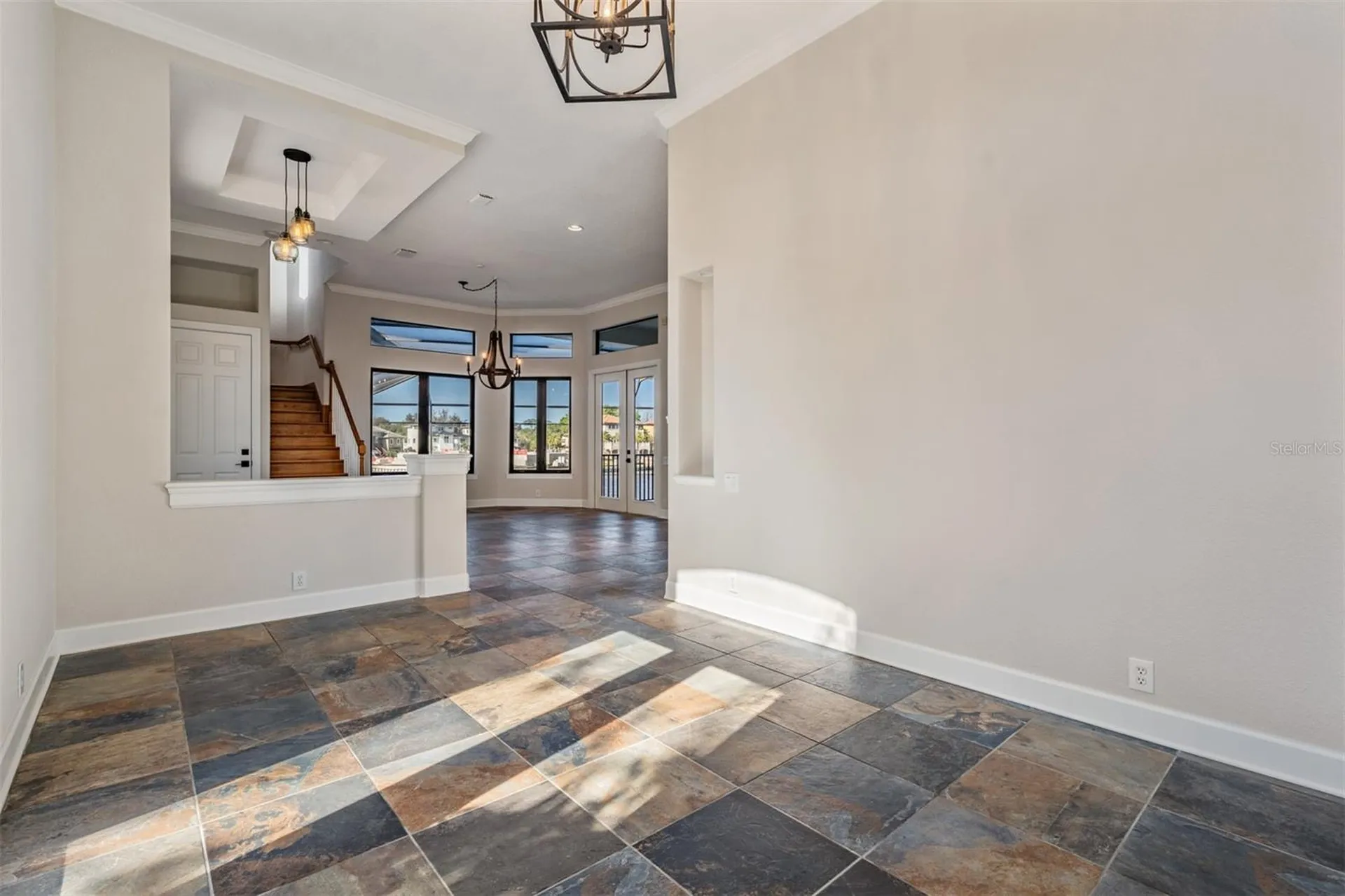 62 Central Court Tarpon Springs FL 34689