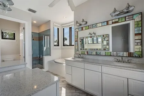 62 Central Court Tarpon Springs FL 34689