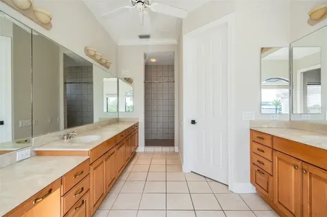 62 Central Court Tarpon Springs FL 34689