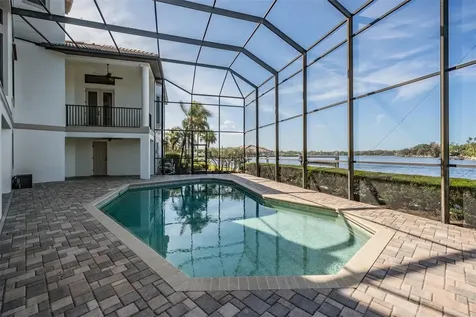62 Central Court Tarpon Springs FL 34689