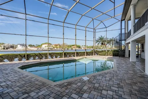 62 Central Court Tarpon Springs FL 34689
