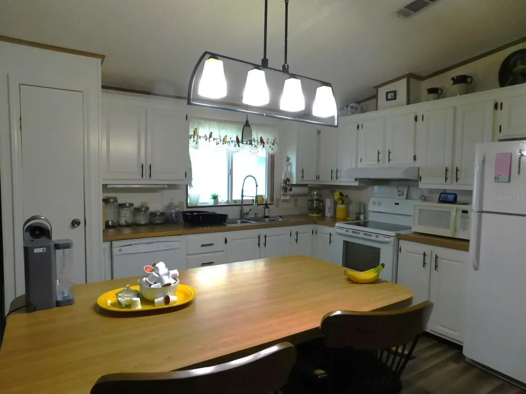 1001 Starkey Road Largo FL 33771