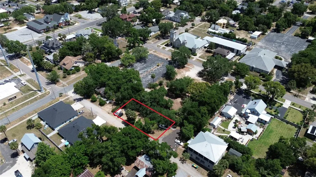 Dewitt Court Eustis FL 32726
