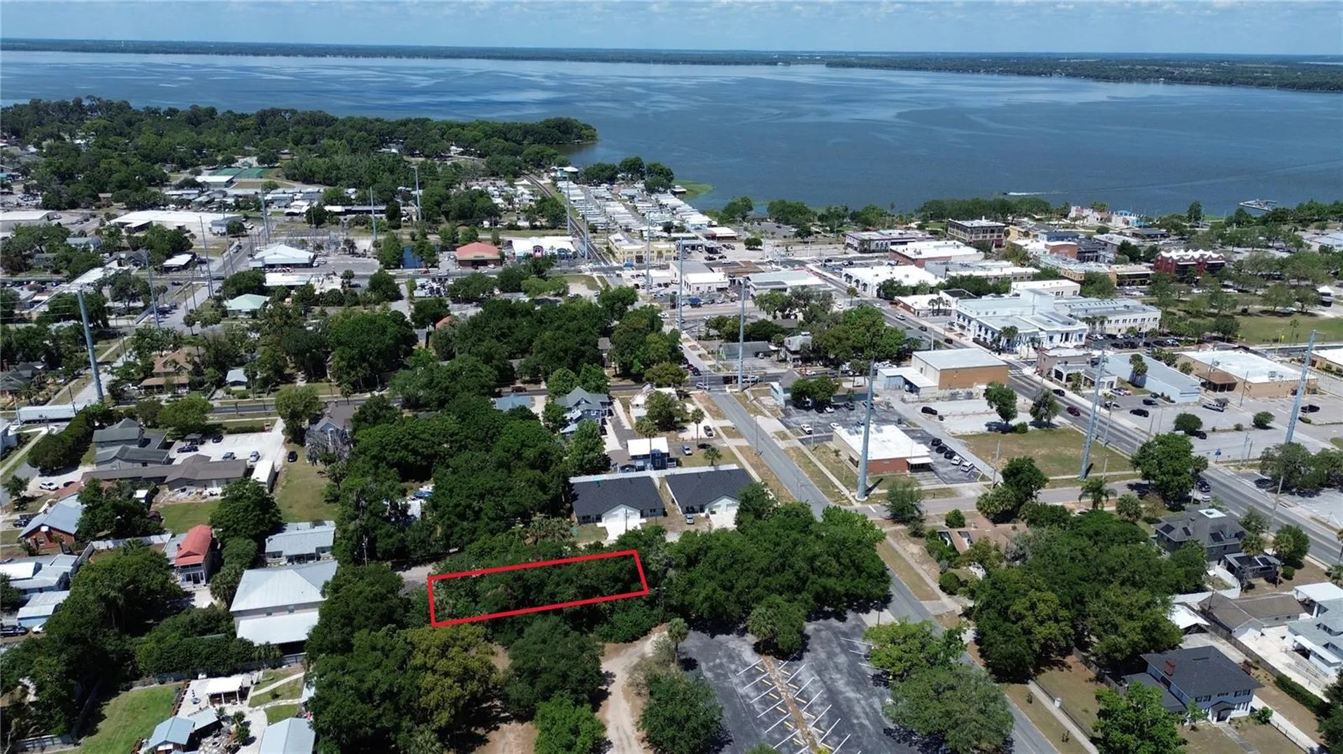 Dewitt Court Eustis FL 32726