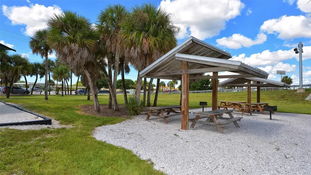 6166 Winding Pine Drive Nokomis FL 34275