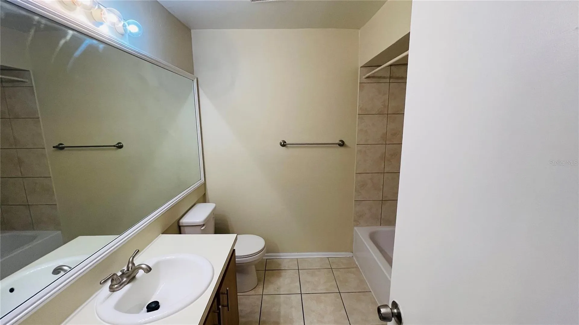 1932 Lake Atriums Circle Orlando FL 32839