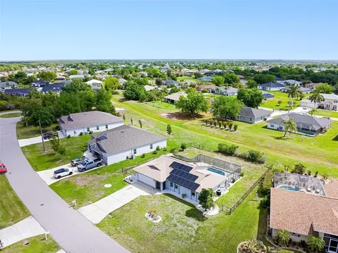390 Tres Lagoas Street Punta Gorda FL 33983