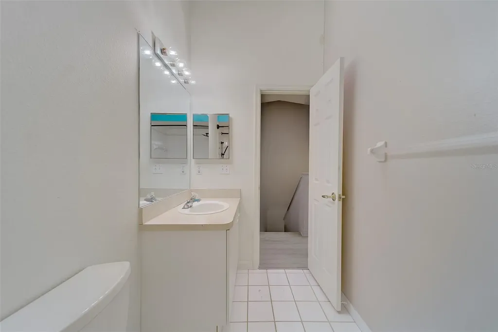 9241 Jakes Path Largo FL 33771
