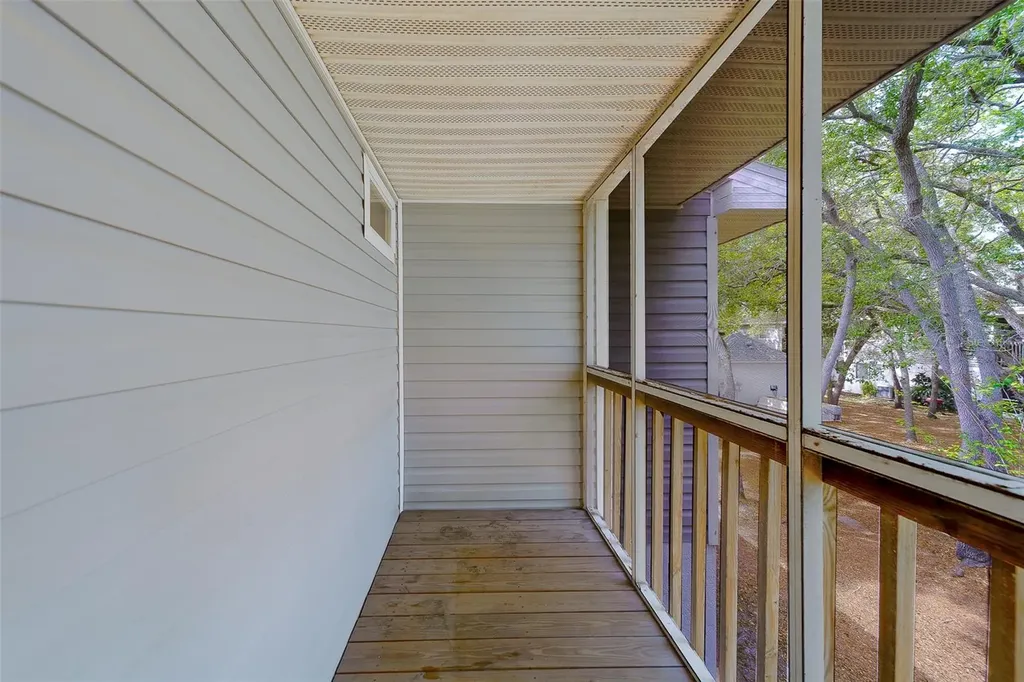 9241 Jakes Path Largo FL 33771