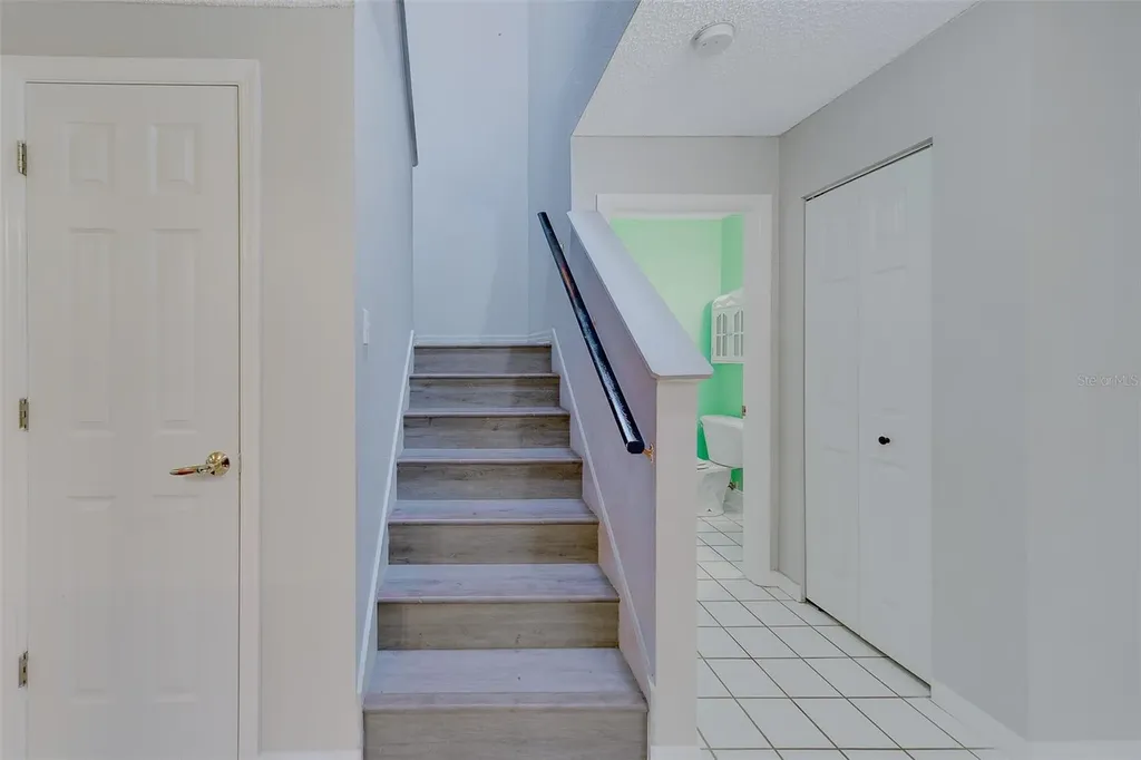9241 Jakes Path Largo FL 33771