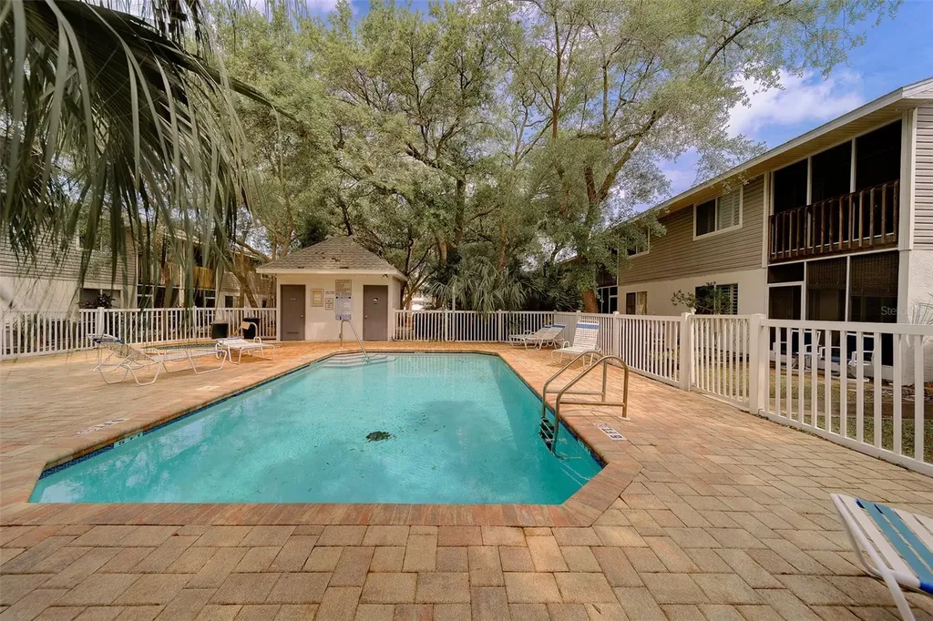 9241 Jakes Path Largo FL 33771