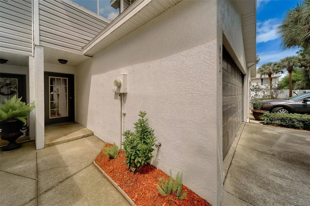 9241 Jakes Path Largo FL 33771