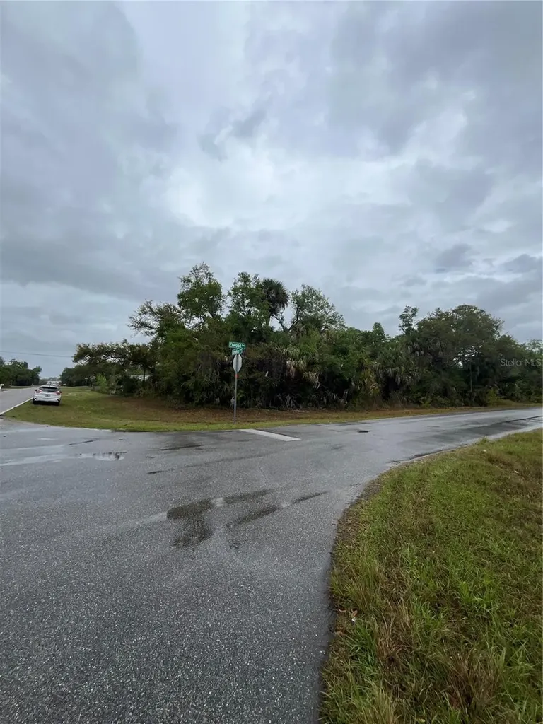15010 Elwood Avenue Port Charlotte FL 33953