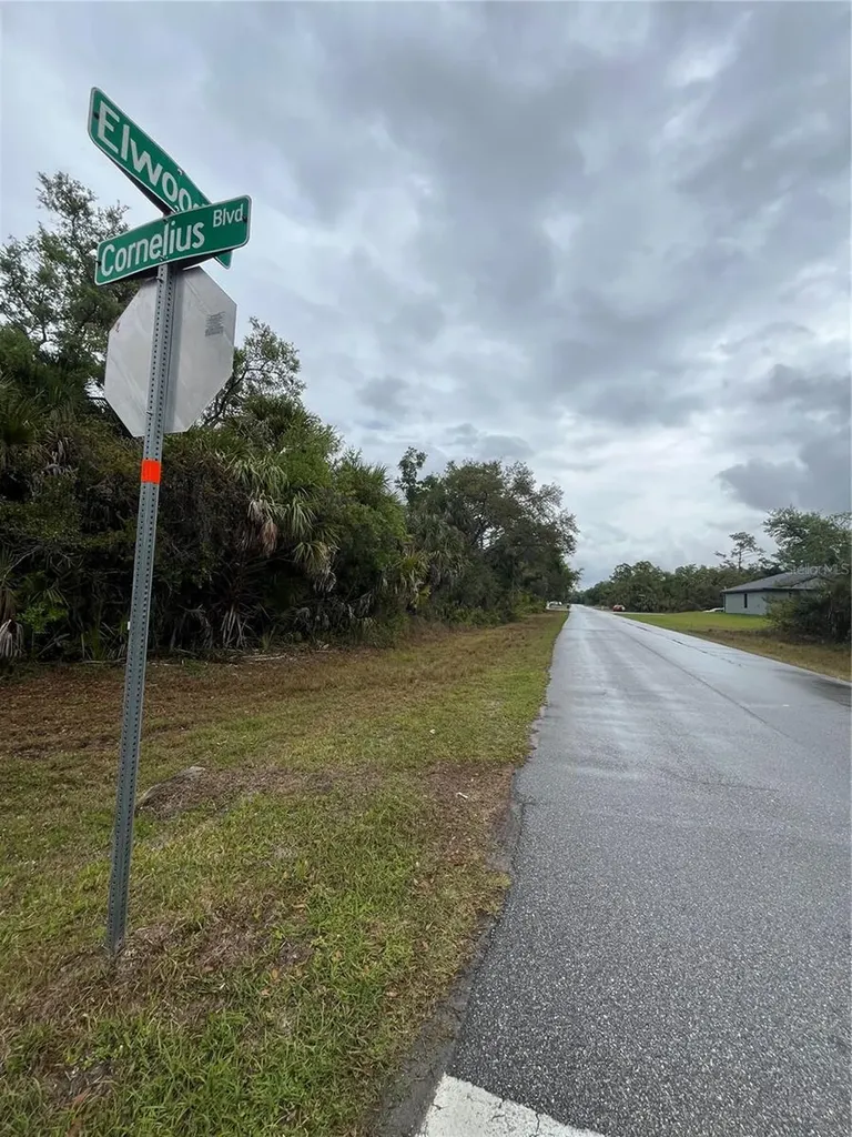 15010 Elwood Avenue Port Charlotte FL 33953