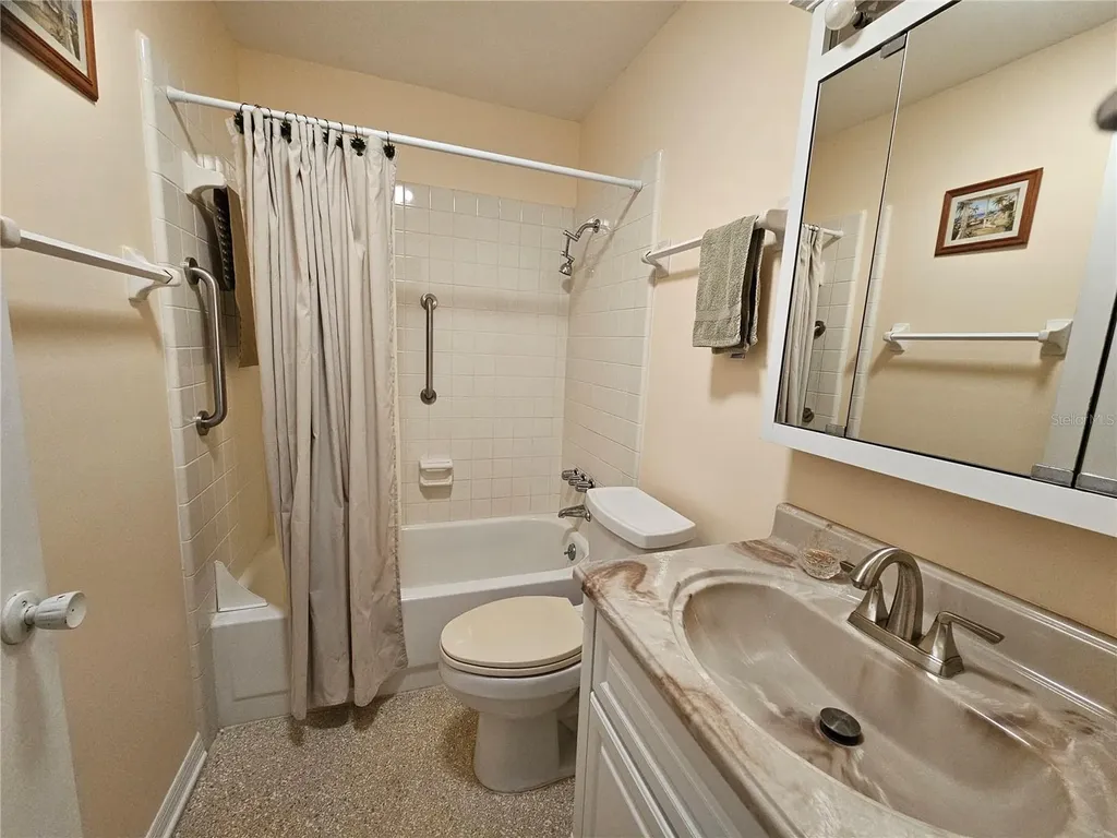 1905 Canterbury Lane Sun City Center FL 33573