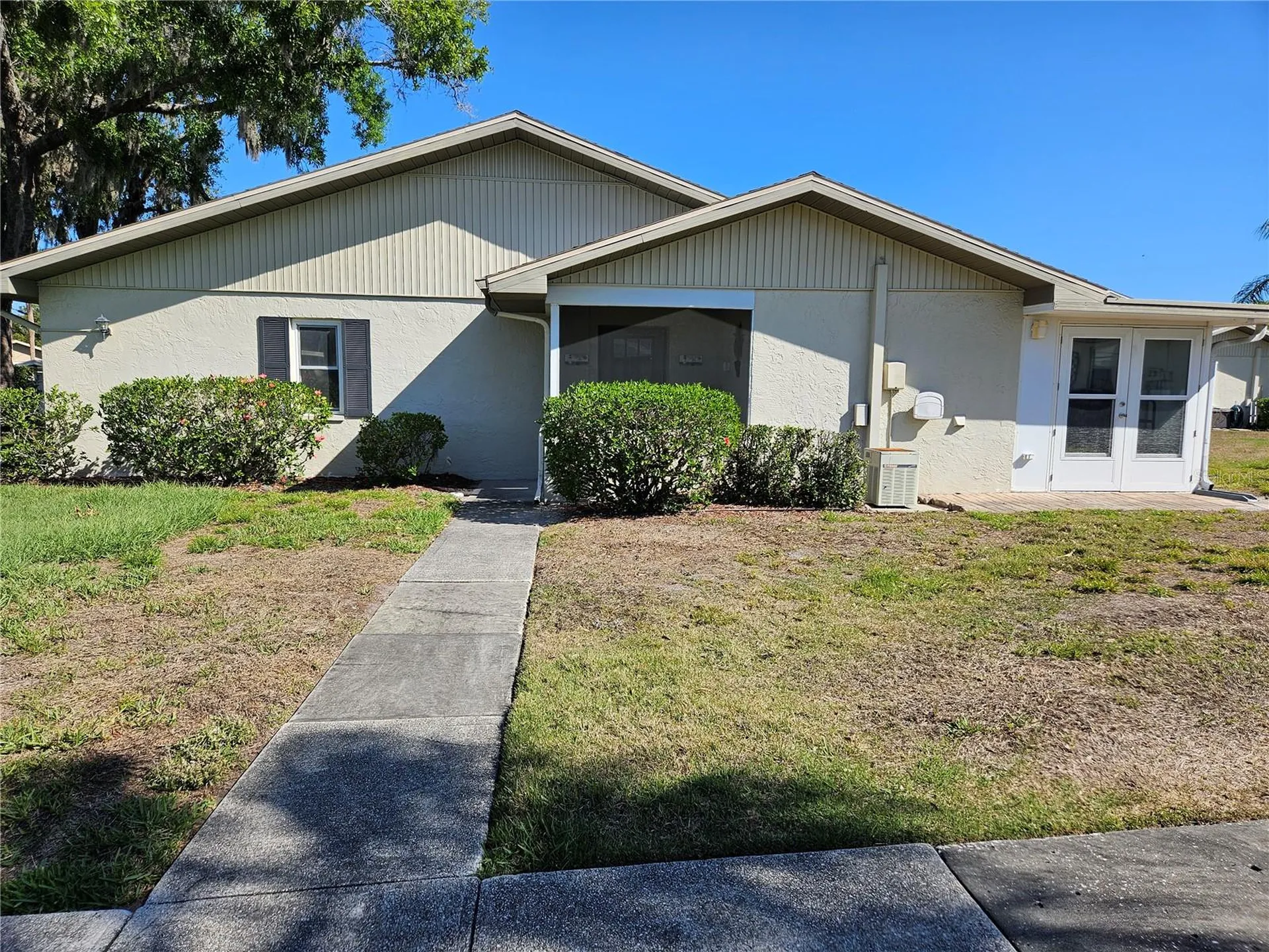1905 Canterbury Lane Sun City Center FL 33573