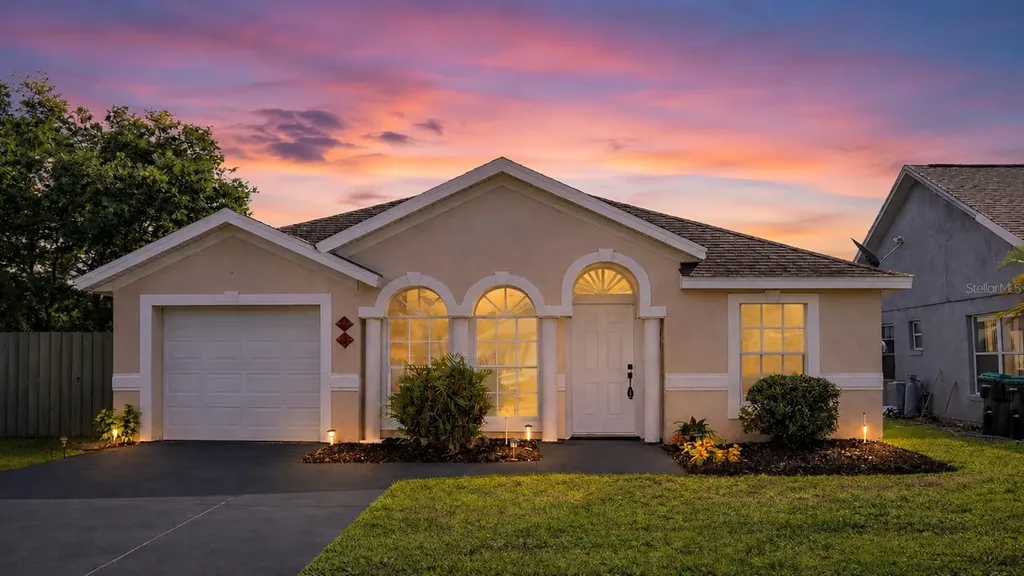 3145 Pineda Drive Orlando FL 32822